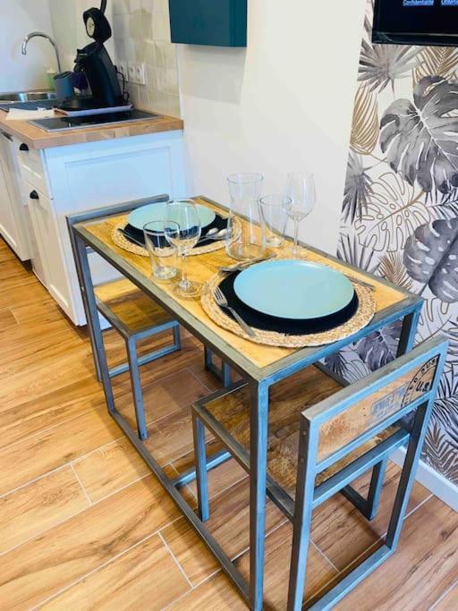 Studio Du Chateau Climatisee Каркасон Екстериор снимка